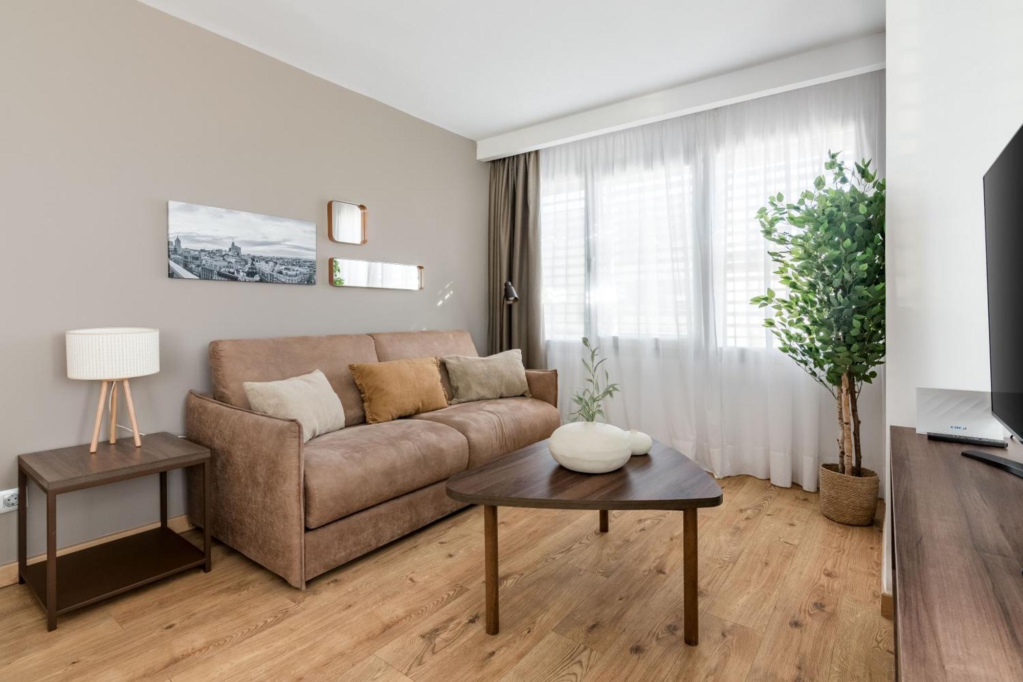 Charming Eurobuilding 2 Splendid Madrid - Apartamento Para 4 — Fotos 2